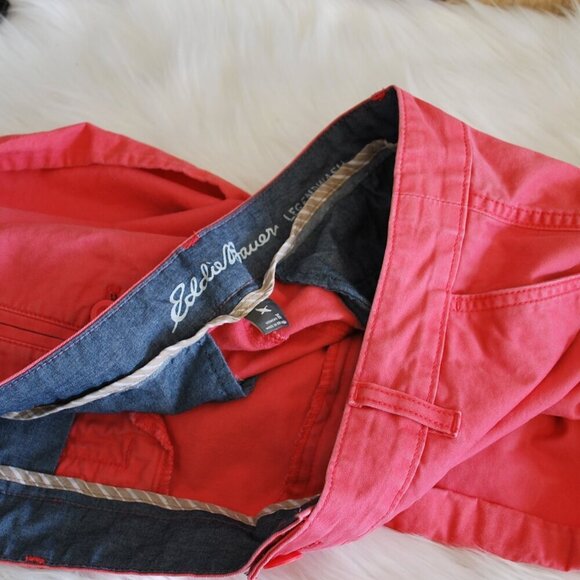 Eddie Bauer Women's Pink Legend Wash Shorts  Size 16 - Picture 2 of 2